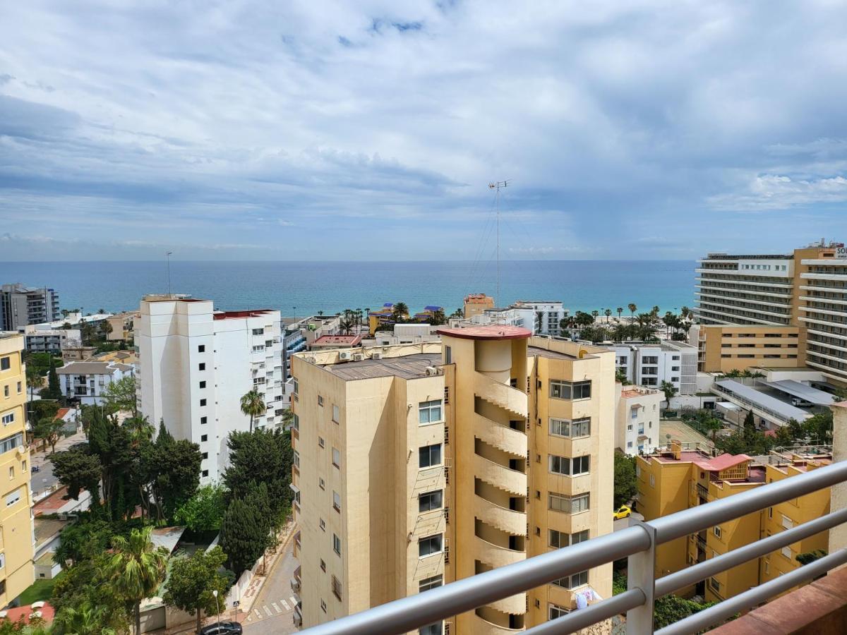 Vistas Azules -- Remodeled, Large Terrace, Spectacular Ocean Views And Beach Level Access ตอร์เรโมลิโนส ภายนอก รูปภาพ